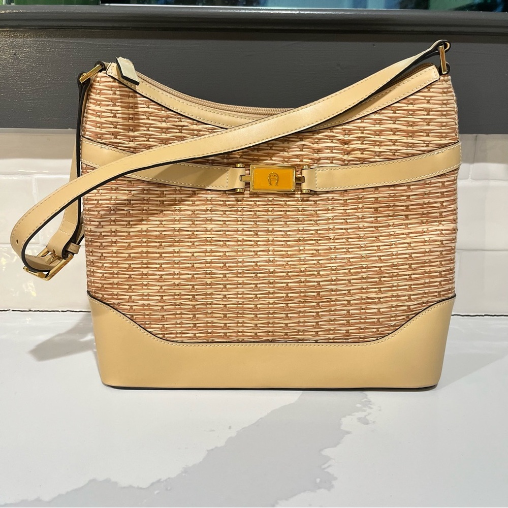 Vintage Etienne Aigner Woven Straw & Leather Shoulder Bag Paisley Interior EUC - Picture 13 of 14
